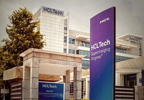HCL Tech trades higher despite weakness over Dalal Street